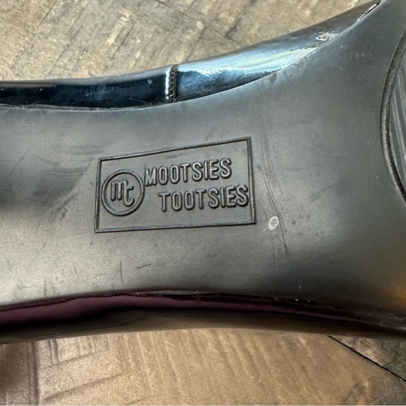 Mootsies Tootsies Black Patent Leather Pump Size 8 1/2 - Picture 2 of 8